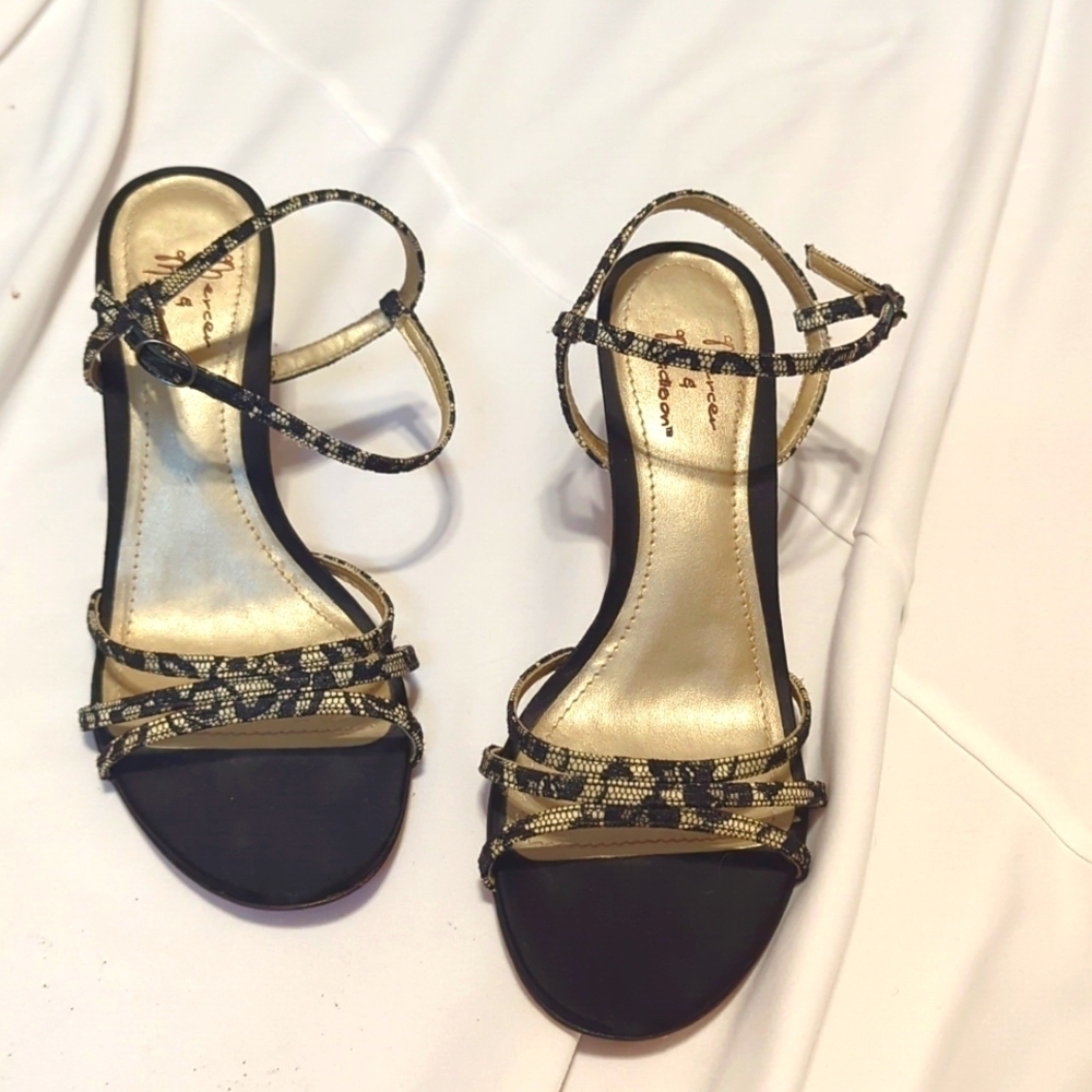 Mercer & Madison Black Shoes Size 6.5